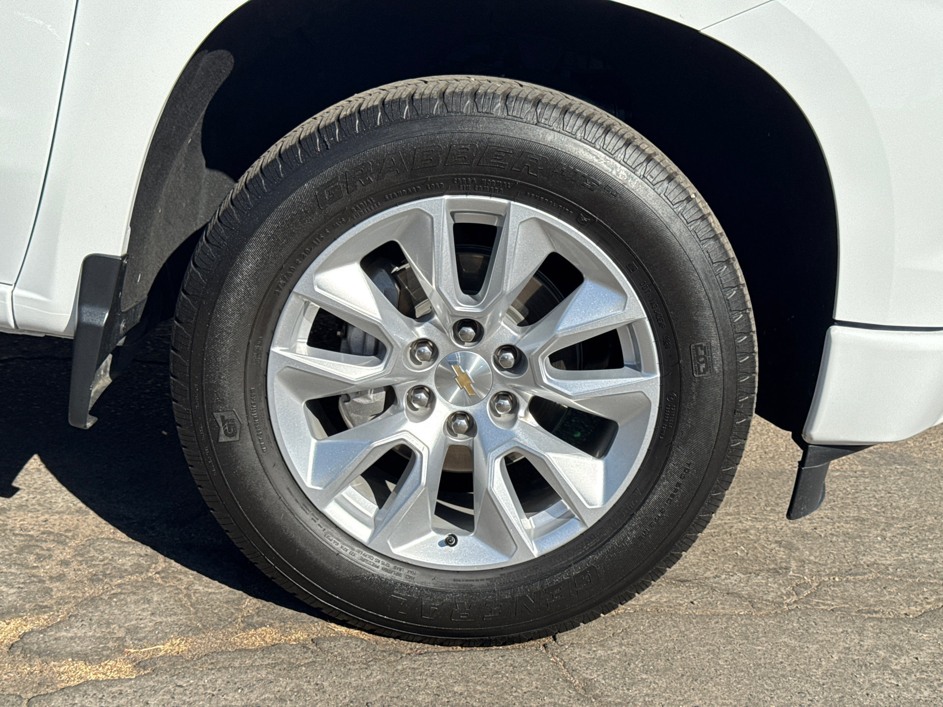 Used 2025 Chevrolet Silverado 1500 Custom RWD image 5