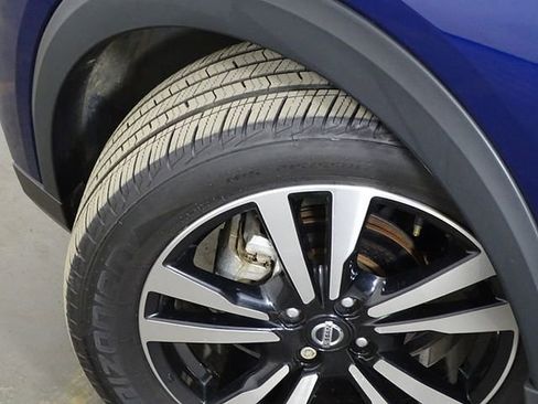 Used 2019 Nissan Kicks SR image 34