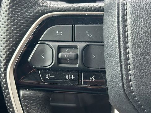 Used 2023 Toyota Tundra Limited image 42