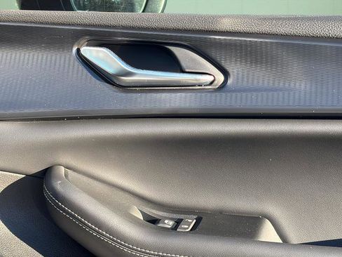 New 2025 Jeep Grand Cherokee L Laredo image 39