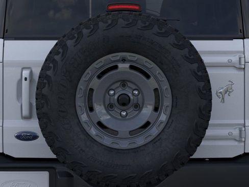 New 2025 Ford Bronco Outer Banks w/ Sasquatch Package image 24