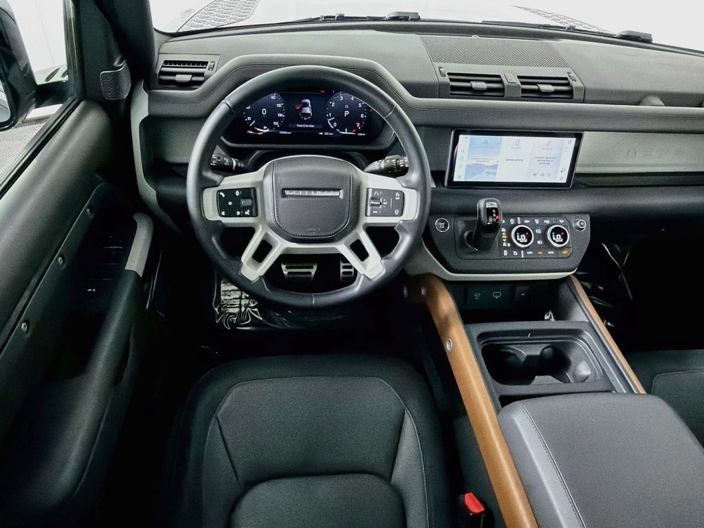 Used 2023 Land Rover Defender 110 X-Dynamic SE AWD/4WD image 24