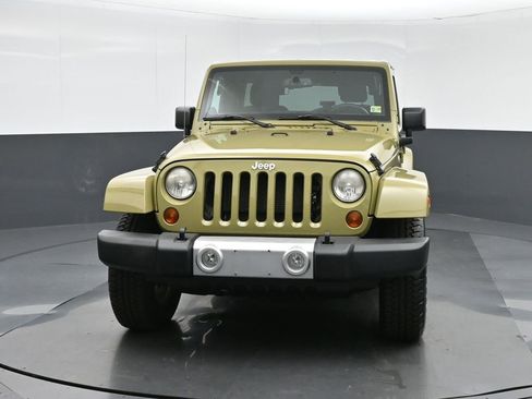 Used 2013 Jeep Wrangler Unlimited Sahara w/ Connectivity Group image 2