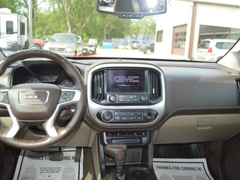 Used 2016 GMC Canyon SLE w/ SLE Convenience Package RWD image 14
