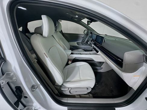 Used 2024 Hyundai Ioniq 6 SEL image 33