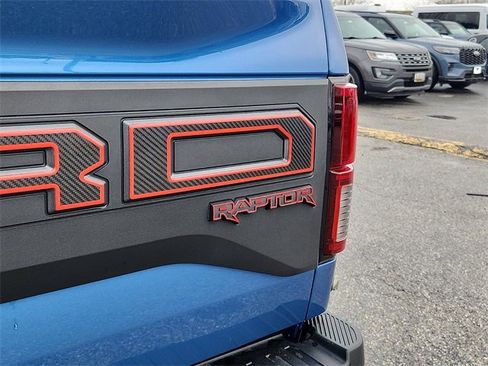 Certified 2019 Ford F150 Raptor w/ Equipment Group 802A Luxury image 18