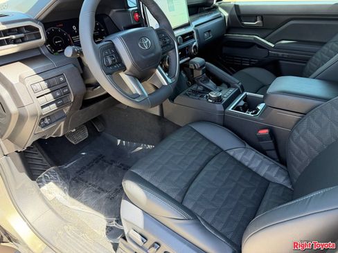 New 2026 Toyota Tacoma TRD Off-Road AWD/4WD image 18