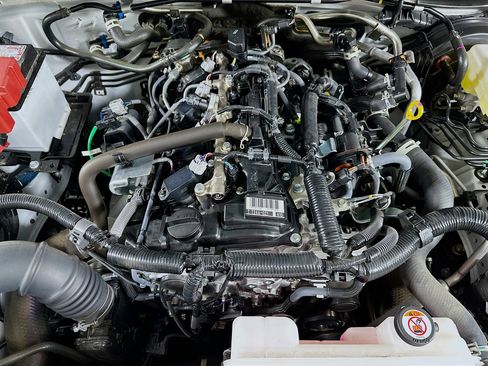 Used 2025 Toyota 4Runner SR5 image 31