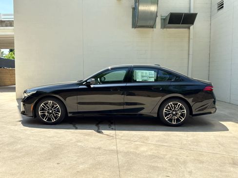 Used 2026 BMW 530i xDrive 530i xDrive w/ M Sport Package image 5