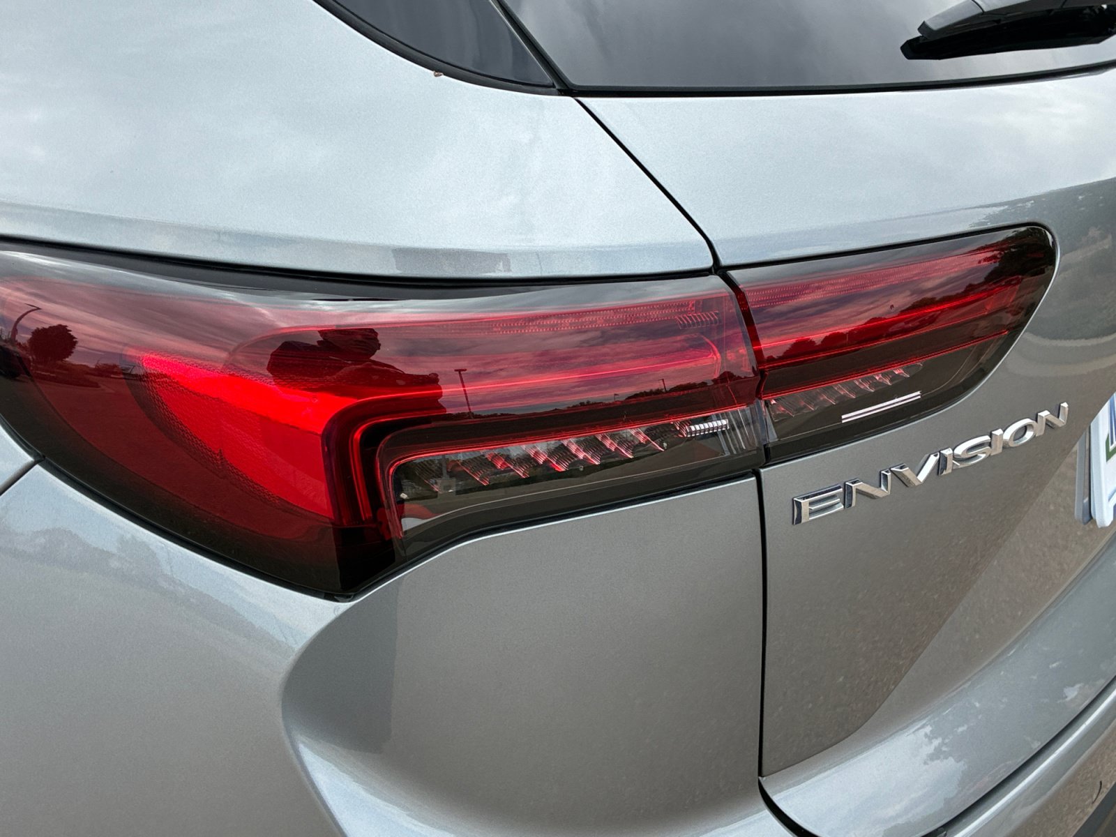 Used 2023 Buick Envision Essence FWD image 27