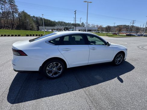 New 2026 Honda Accord EX-L image 10