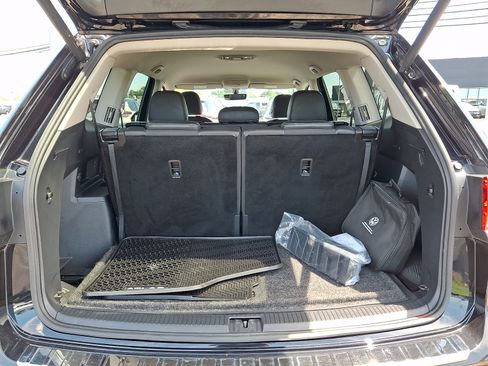 Used 2023 Volkswagen Atlas SE AWD/4WD image 28