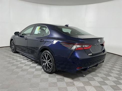 Certified 2021 Toyota Camry SE w/ Cold Weather Package FWD image 5