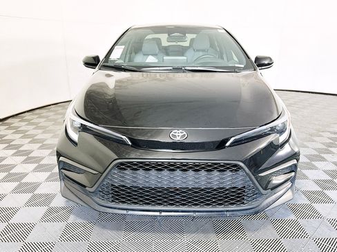 Used 2025 Toyota Corolla SE FWD image 8
