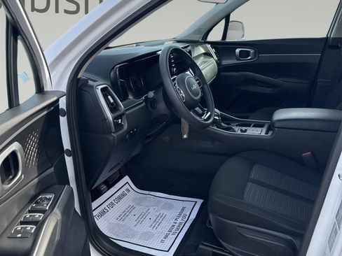 Used 2022 Kia Sorento LX image 21