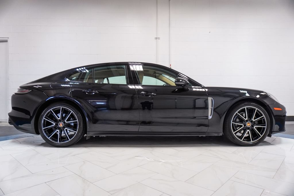 Used 2023 Porsche Panamera 4 Platinum Edition AWD/4WD image 34