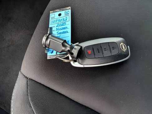 Used 2025 Nissan Sentra SV FWD image 30