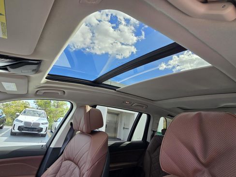 New 2026 BMW X7 xDrive40i image 24