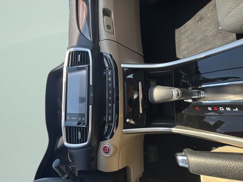 Used 2016 Honda Accord EX image 19