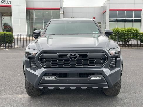 Certified 2024 Toyota Tacoma TRD Off-Road w/ TRD Off Road Upgrade Package AWD/4WD image 2
