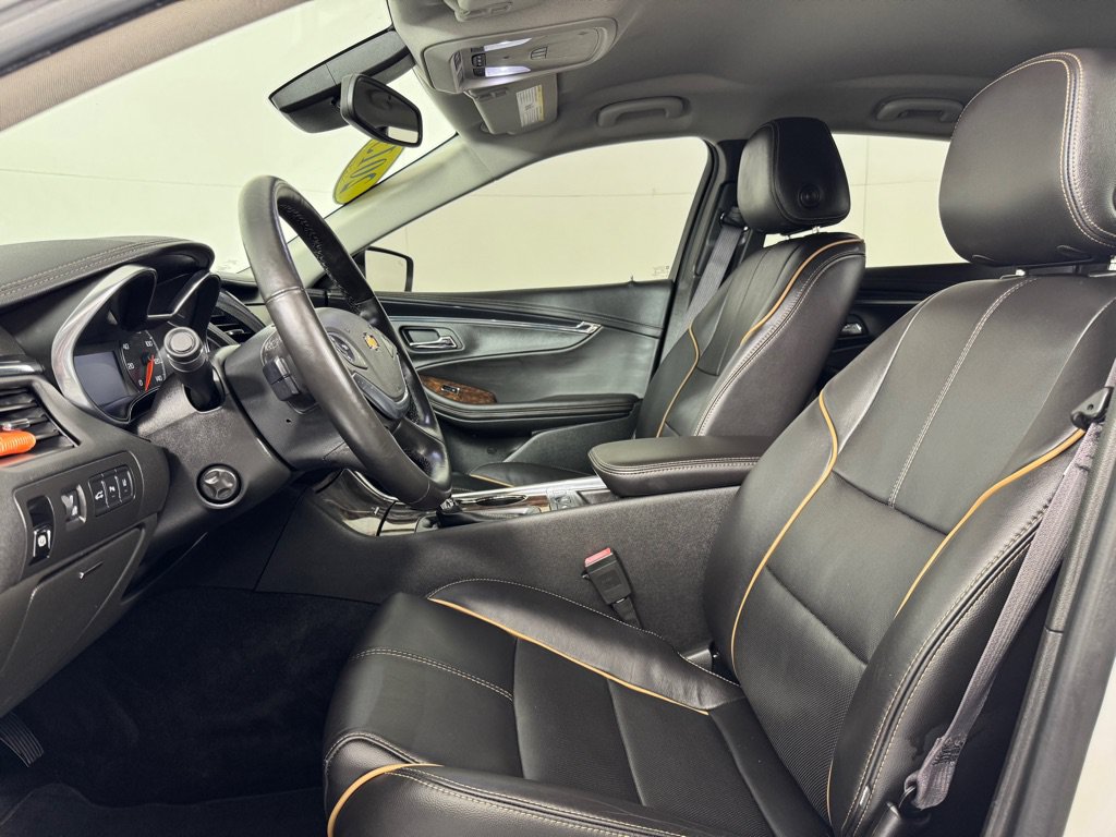 Used 2015 Chevrolet Impala LTZ FWD image 11