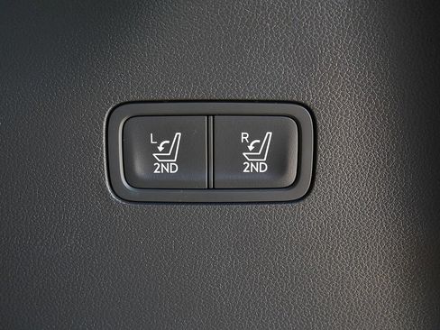Used 2025 Hyundai Santa Fe SEL AWD/4WD image 48