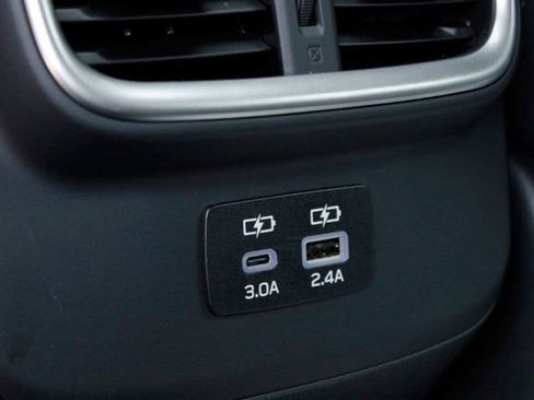 Used 2025 Subaru Outback Onyx Edition AWD/4WD image 18
