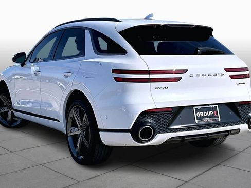 Used 2023 Genesis GV70 3.5T Sport w/ Sport Prestige Package image 11