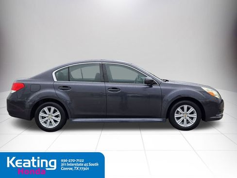Used 2011 Subaru Legacy 2.5i Premium w/ All-Weather Pkg image 9