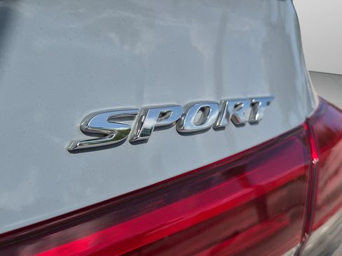 Used 2023 Honda Civic Sport image 30