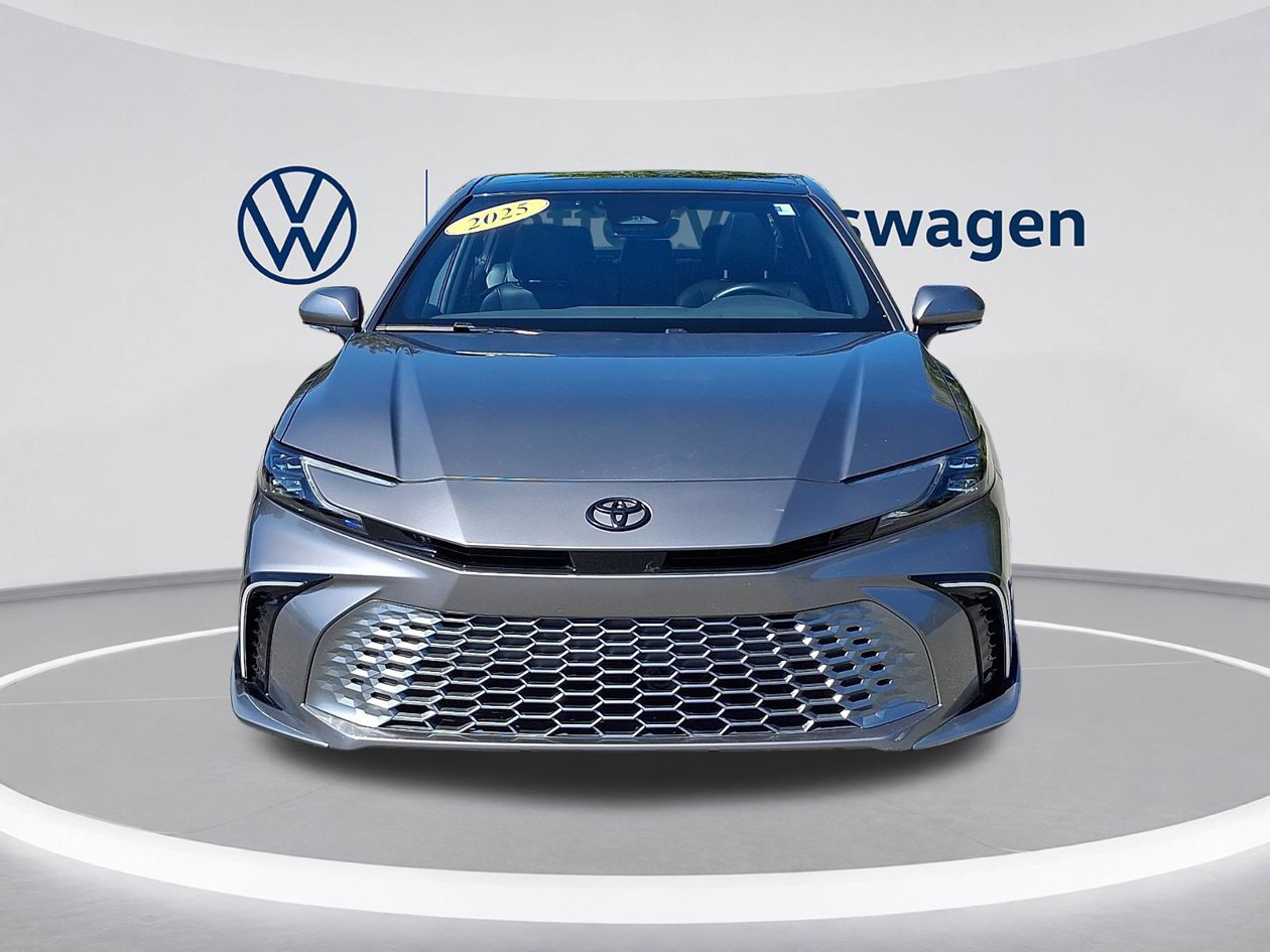Used 2025 Toyota Camry XSE FWD image 2