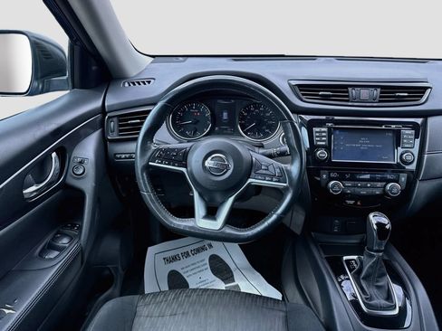 Used 2017 Nissan Rogue SV w/ SV Premium Package AWD/4WD image 26
