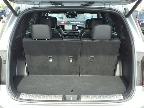 Used 2024 Hyundai Palisade Calligraphy image 16