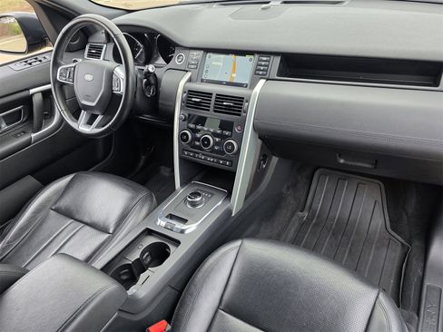 Used 2019 Land Rover Discovery Sport HSE image 29