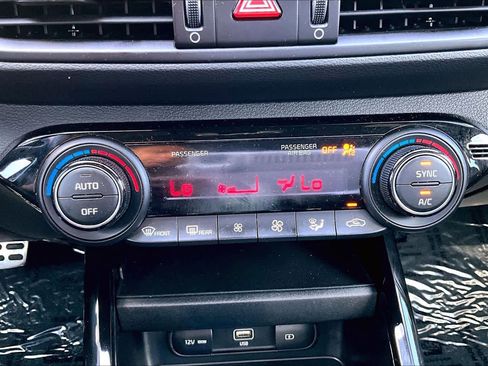 Used 2024 Kia Forte GT-Line image 32