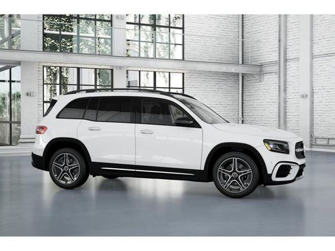 New 2026 Mercedes-Benz GLB 250 4MATIC image 14