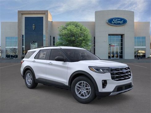 New 2026 Ford Explorer Active image 7