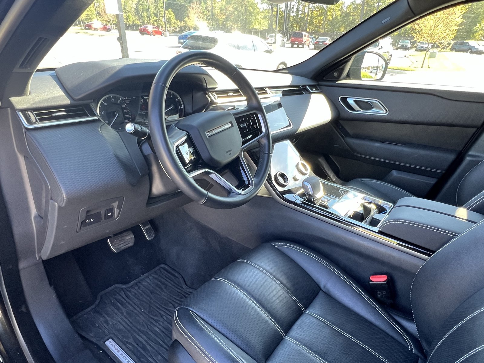 Used 2023 Land Rover Range Rover Velar R-Dynamic S AWD/4WD image 16