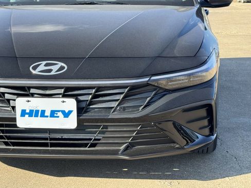 New 2026 Hyundai Elantra SE image 10