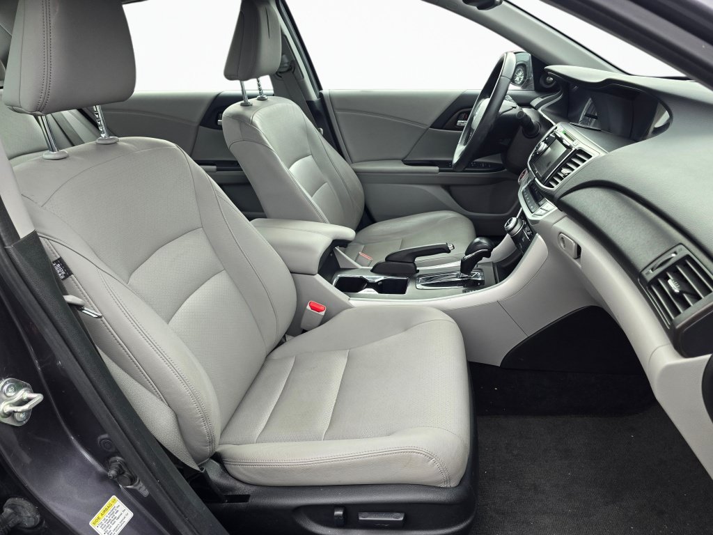 Used 2014 Honda Accord Touring image 26