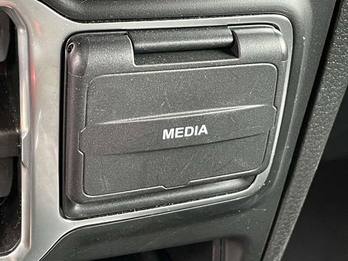 Used 2025 Jeep Wrangler Unlimited Sahara w/ Safety Group image 27