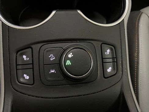 Used 2020 GMC Terrain SLT w/ Preferred Package image 51