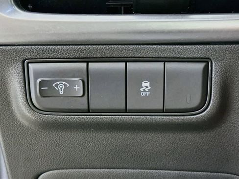 Used 2025 Hyundai Tucson SE image 26