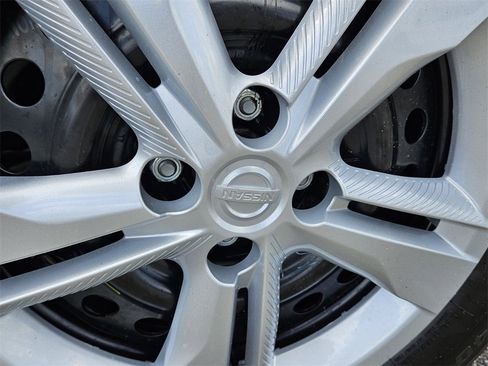 New 2025 Nissan Kicks Play S image 16