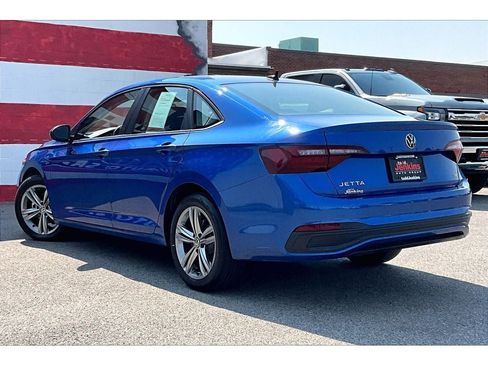 Used 2024 Volkswagen Jetta SE FWD image 13