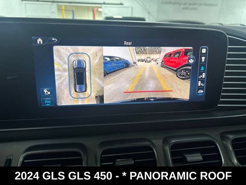 Used 2024 Mercedes-Benz GLS 450 4MATIC image 12