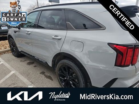Certified 2022 Kia Sorento SX image 1