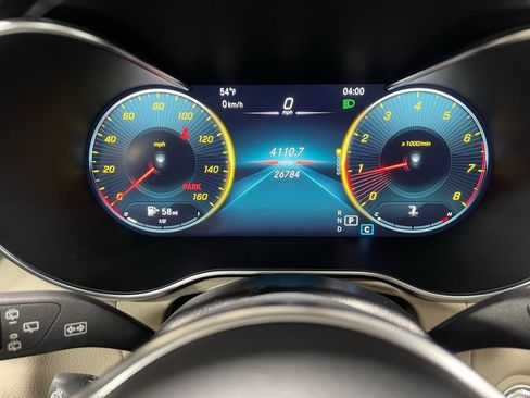 Used 2022 Mercedes-Benz GLC 300 4MATIC image 32