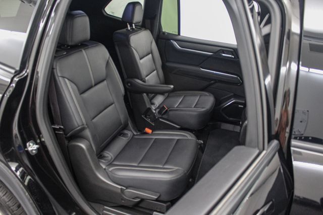 Certified 2026 GMC Acadia Elevation w/ Elevation Premium Package AWD/4WD image 25