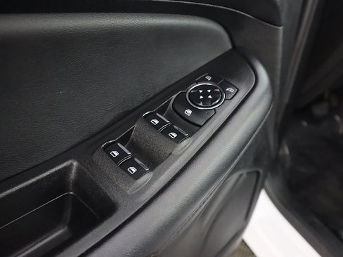 Used 2024 Ford Edge SEL image 37